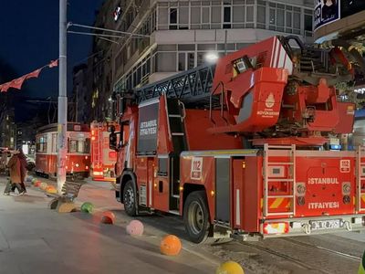 Kadıköy'de tüyleri diken diken eden ölüm: Torununu kurtarsa da yaşlı kadın tramvayın altında can verdi