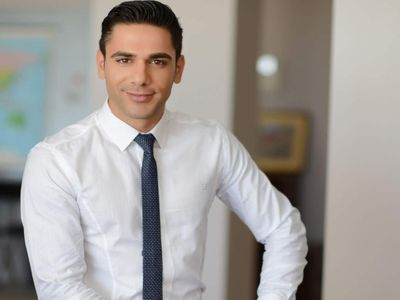 Kadir Doğulu kimdir, nereli ve kaç yaşında?