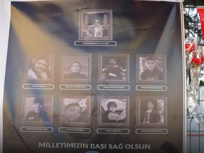 Kahramanmaraş’ta 23 Nisan Yası: Ayser Çalık Ortaokulu Sessizliğe Büründü 