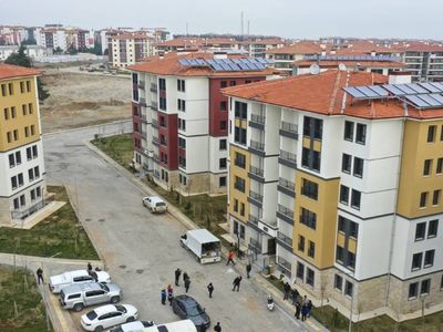 Kahramanmaraş’ta depremzedeler yuvalarına kavuşuyor: Konutların anahtar teslim süreci başladı