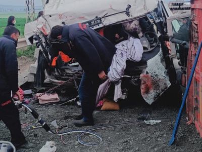 Kahramanmaraş'ta İki Tır Kazaya Karıştı: Tır Sürücülerden Biri Öldü