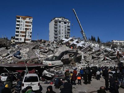 Kahramanmaraş’tan İzmir’e getirilen depremzede: Sanki 50 saniye değil de 50 gün sürdü