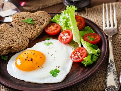 Kalbi ve damarları lokomotif gibi sağlam çalıştırıyor: Canan Karatay’dan dikkat çeken yumurta önerisi