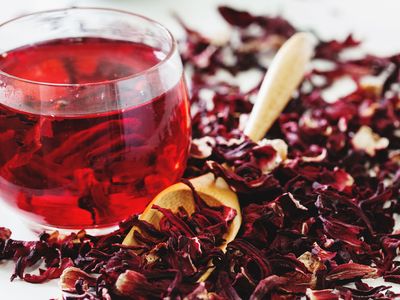 Kanser hücrelerini önleyen hibiskus çayı nasıl yapılır? Hibuskus çayının mucizevi faydaları 