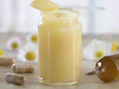 Kansere Bile Şifa Olan Arı Sütü Nasıl Kullanılır? 