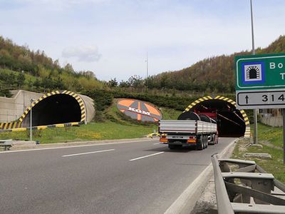Kapanma Öncesi Bolu Dağı Tüneli’nden 100 Binden Fazla Araç Geçti