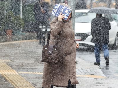 Kar kapıdan baktıracak: Meteoroloji'den o bölgelere tek tek uyarı