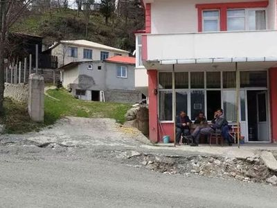 Kar yağışının olumsuz etkileri gün yüzüne çıkıyor: Mahalle resmen kayıyor!