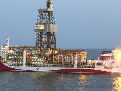 Karadeniz gazında beklenen an geldi: İlk gaz karada yakıldı