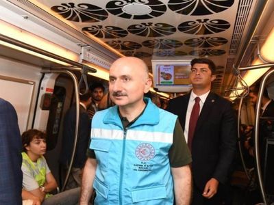 Karaismailoğlu test sürüşünü yaptı: Ekim ayında hizmete girecek