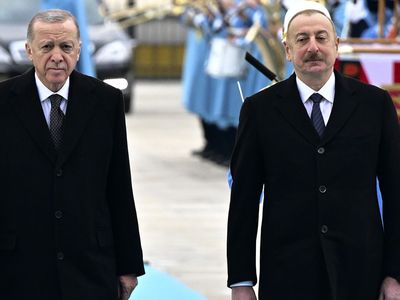 Kardeş ülke Azerbaycan Cumhurbaşkanı Aliyev, Türkiye ziyareti resmi törenle karşılandı!
