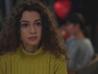 Kardeşlerim dizisinde Asiye karakterini Su Burcu Yazgı Coşkun canlandırıyor