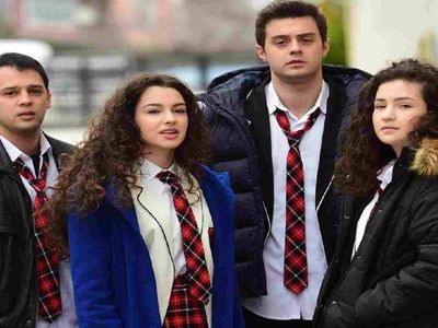 Kardeşlerim Dora diziden ayrıldı mı, neden ayrıldı? Kardeşlerim Ilgaz Kaya neden diziden ayrıldı?