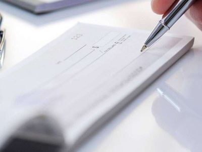 Karşılıksız çek nedir? Karşılıksız çek kesmenin cezası var mıdır? 2022 Karşılıksız çek kesmenin cezası