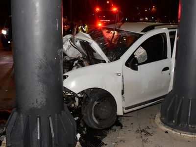Karşıyaka'da Trafik Kazası: 1 Ağır Yaralı