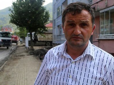 Kastamonu'daki Sel Felaketinde Çıktığı Ağaçta 6 Saat Mahsur Kaldı