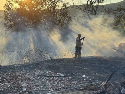 Kastamonu'daki Yangın 6 Samanlığı Harap Etti