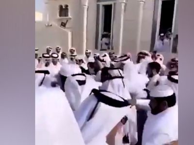 Katar'da Seçim Yasasını Protesto Ettiler