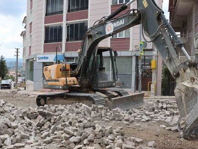 Kavak’ta ulaşımı rahatlatacak yol yenileme çalışması başladı