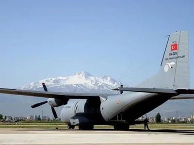 Kayseri’de faciadan dönüldü: Askeri uçak acil iniş yaptı