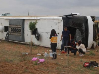 Kayseri'de korkunç kaza! Yolcu otobüsü şarampole devrildi: 2 ölü 30'dan fazla yaralı var!