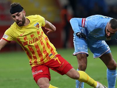 Kayserispor ile Antalyaspor yenişemedi: Burak Yılmaz siftah yaptı