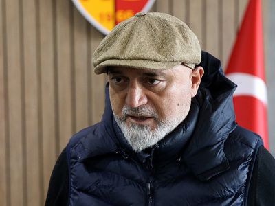 Kayserispor Teknik Direktörü Hikmet Karaman'dan Transfer Açıklaması