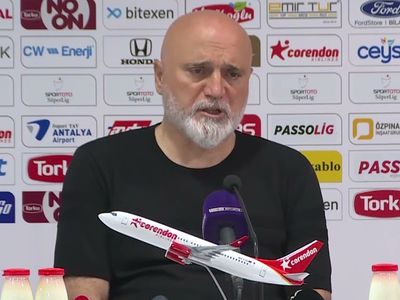 Kayserispor'da Hikmet Karaman, Antalyaspor maçının ardından hakemliğe geri dönen Cüneyt Çakır hakkında konuştu