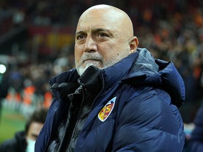 Kayserispor'da Hikmet Karaman Galatasaray Maçının Ardından Açıklamalarda Bulundu