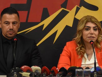 Kayserispor'un yeni teknik direktörü Çağdaş Atan imza töreninde açıklamalarda bulundu