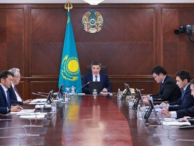 Kazakistan'da Devlet Memurları için Aitu Uygulamasına Geçiş
