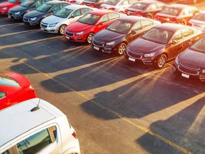 Kemal Kılıçdaroğlu'nun çıkışı ve TOGG'daki gelişmeler gündemi meşgul ediyor! Peki Türkiye'deki en ucuz otomobiller hangileri? Fiat, Kia ve Hyundai yarışıyor!