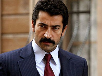Kenan İmirzalioğlu'nun yeni dizisi Gri oyuncu kadrosu ve konusu