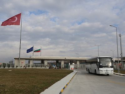 Kiev'den yola çıkmışlardı: İlk kafile yurda geldi!