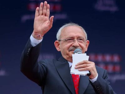 Kılıçdaroğlu Bursa’da umduğunu bulamadı: Miting alanı boş kaldı