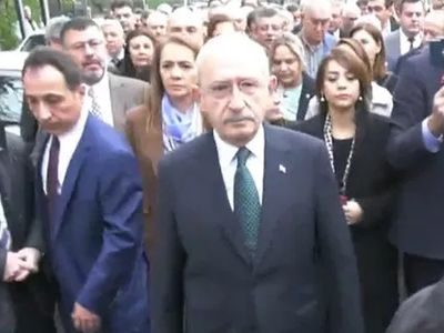 Gergin anlar: Kılıçdaroğlu Adalet Bakanlığına yürüdü