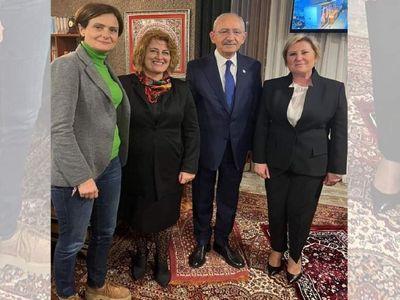 Kılıçdaroğlu’nun seccade olayında yeni gelişme: Yeni bir fotoğraf daha çıktı