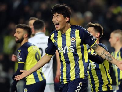 Kim Min Jae'nin bonservis ücreti ne kadar? Kim Min Jae Fenerbahçe'den ayrıldı mı? Napoli başkanından Kim Min Jae açıklaması geldi