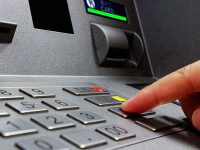 Kırıkkale'de Dolandırıldığını ATM'de Anlayan Adam Hemen Polise Koştu