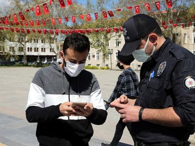 Kırklareli’nde Karantinada Olması Gereken Şahıs Çarşıda Gezerken Yakalandı