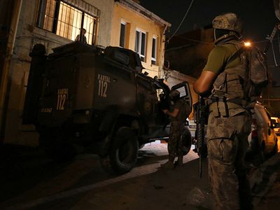 Kırmızı Bültenle Aranan DEAŞ’lı İstanbul’da Gözaltına Alındı