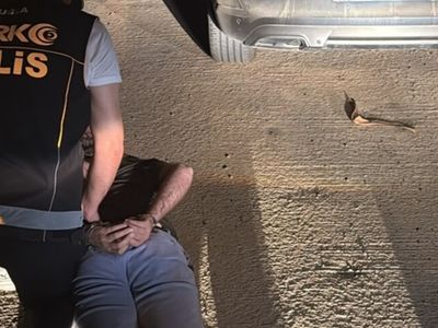 Kırmızı bültenle aranan şüpheli Bodrum'da yakalandı