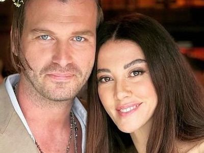 Kıvanç Tatlıtuğ ve Başak Dizer çiftinin merakle beklediği bebekleri Kurt Efe dünyaya geldi! Ünlü oyuncu gözyaşlarını tutamadı