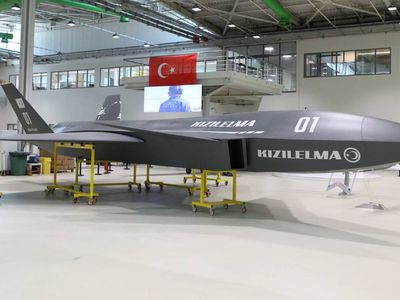 KIZILELMA PT-3 Gece Taksi Testini Geçti