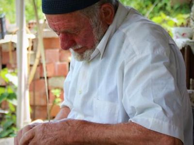 Kocaeli’de 84 Yaşındaki Süleyman Türk’ün Acıklı Hikayesi Dinleyenleri Duygulandırdı