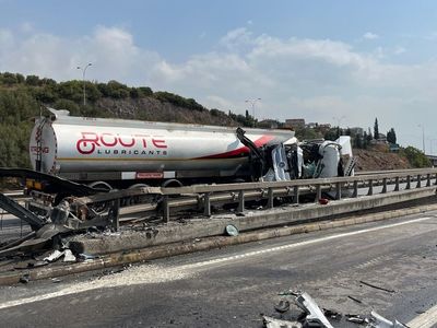Kocaeli'de Tanker Kazası Ulaşımı Aksattı