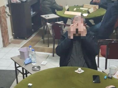 Kocaeli’de Virüsü Görmezden Gelip Kumar Oynayan Şahıslar Yakalandı