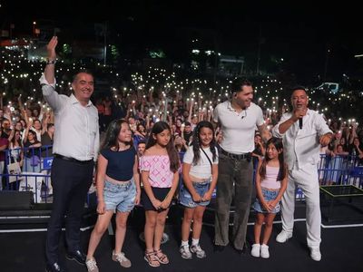 Koçarlı'da çam fıstığı ve yöresel ürünler festivali sona erdi