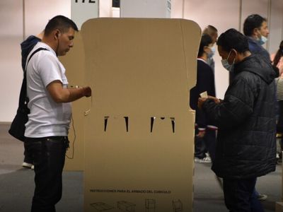 Kolombiya’da Seçim Günü: Halk Yeni Cumhurbaşkanını Belirlemek İçin Sandıkta