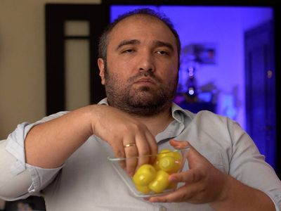 Komedyen Özgür Turhan kimdir, nereli ve kaç yaşında? Özgür Turhan düştü mü, sağlık durumu nasıl?